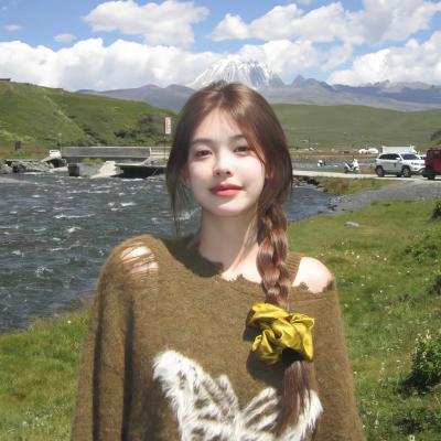 索女·丧尸·机关枪海报